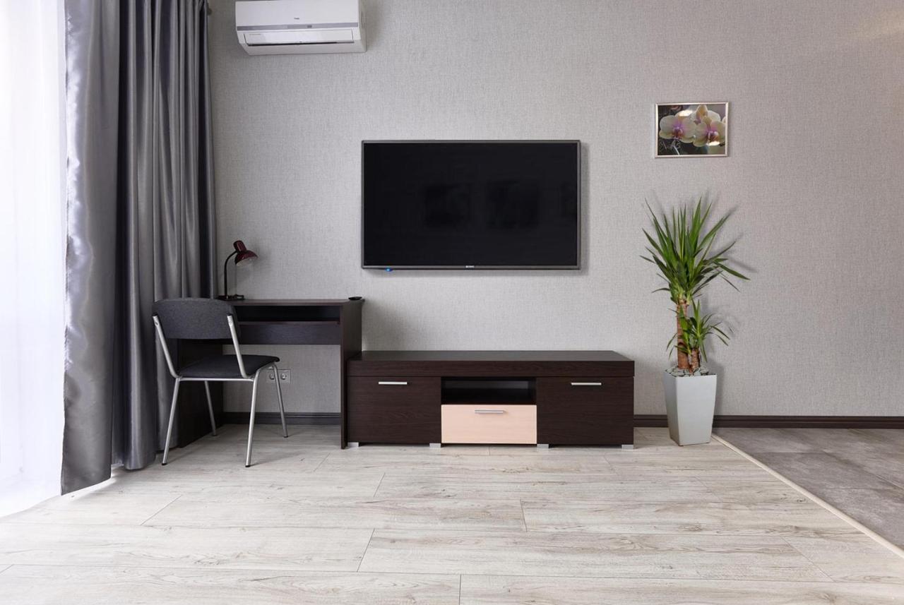 Perfect Apartments M Polytech, Ohmatdet, Parking 키예프 외부 사진