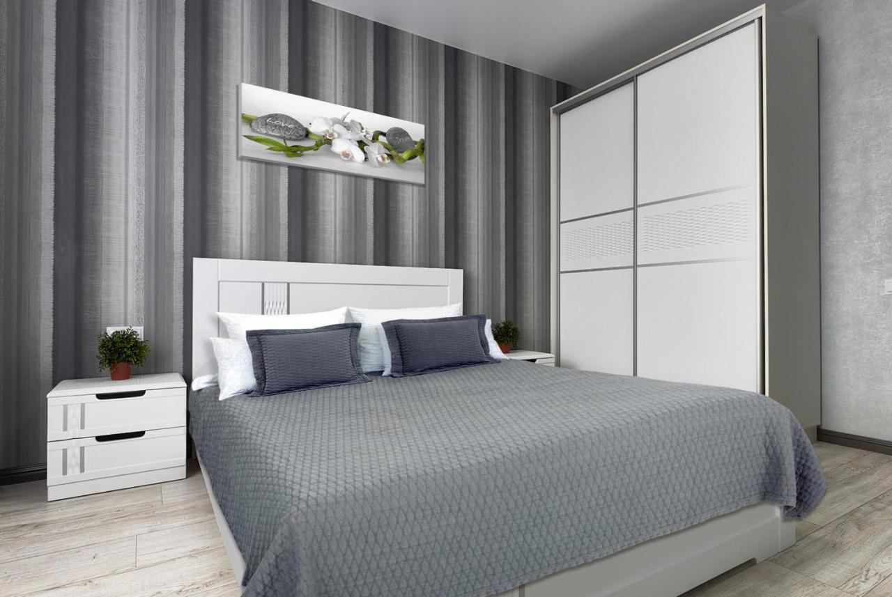 Perfect Apartments M Polytech, Ohmatdet, Parking 키예프 외부 사진